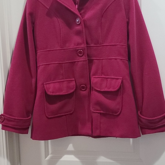 Adorable pink pea coat. - Picture 4 of 11